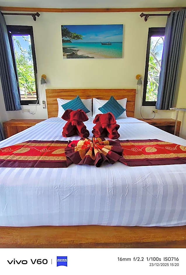 Lanta Buddy Resort , Long Beach