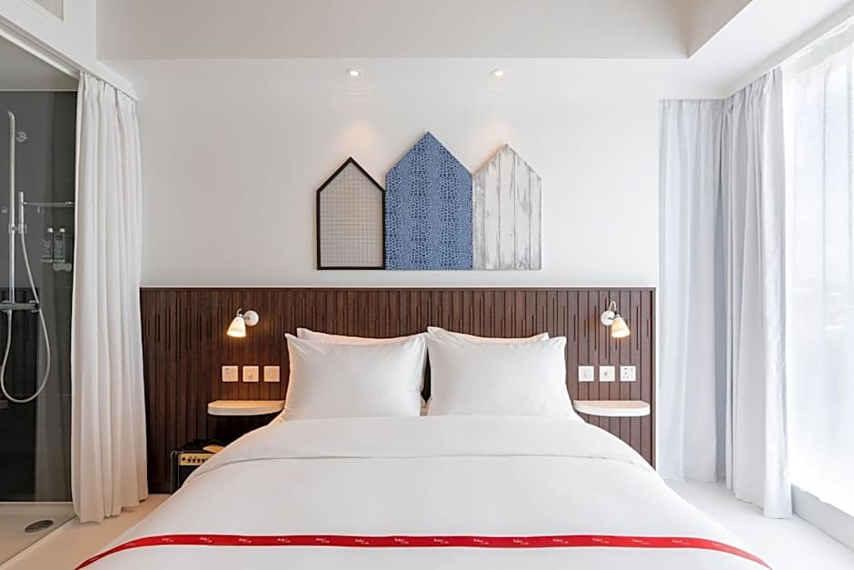 Ruby Zoe Hotel London