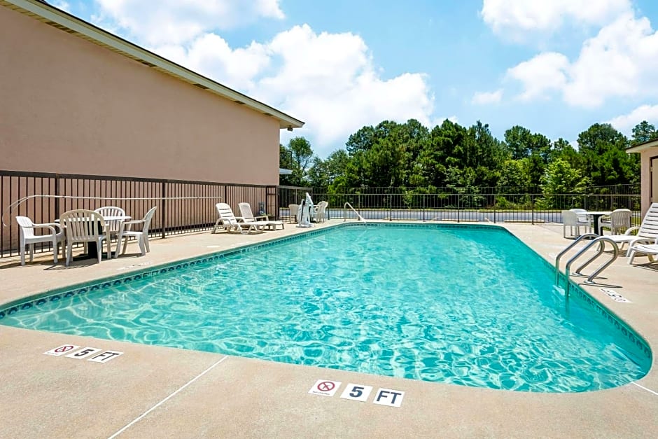 Days Inn by Wyndham Aiken - Interstate Hwy 20