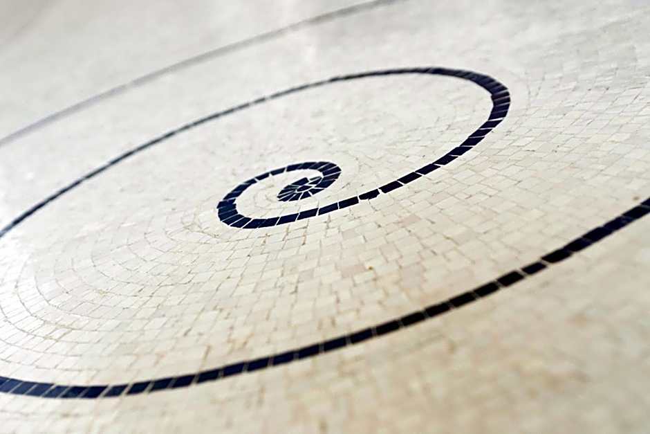 Zafran Boutique Hotel