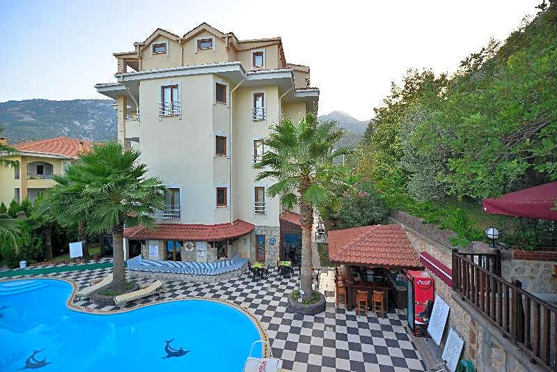 Dores Residence