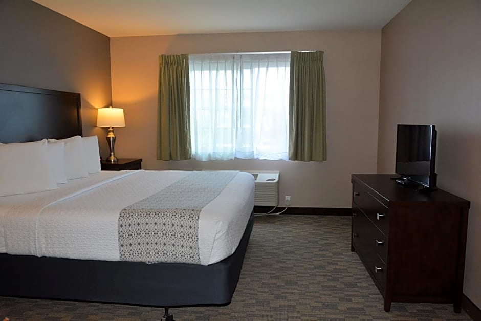 FairBridge Inn & Suites DuPont