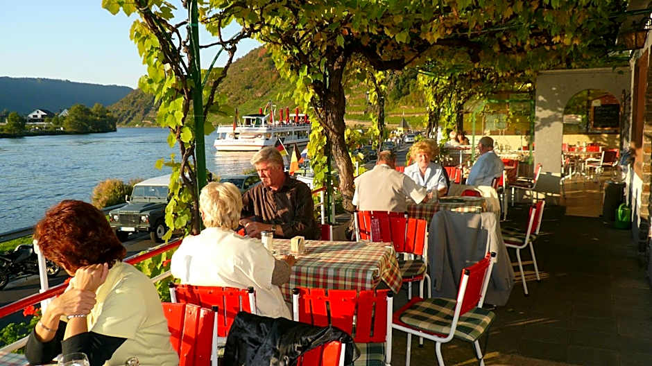 Hotel Haus Burg Metternich