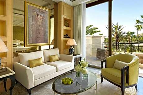 Premier King Room with Terrace and Garden View