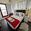 James Clow Bed & Breakfast & Apartments