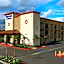 Harbor Inn & Suites