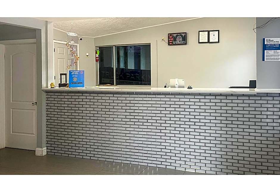 Studio 6 Suites - Hot Springs, AR