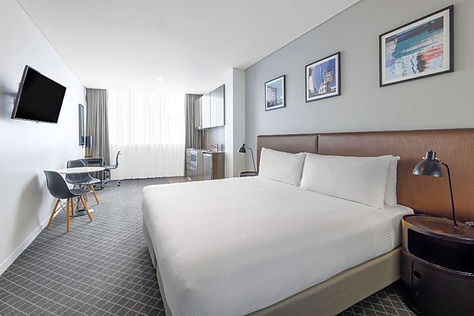 Foto 1 di 8 di Premium Studio 1 King Bed Suite
