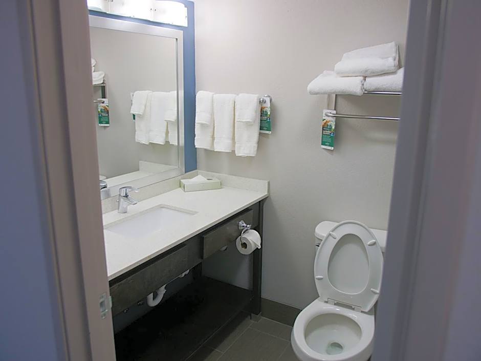 Wingate by Wyndham Louisville Airport Expo Center