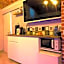 UNDERGROUND Jacuzzi Rooms