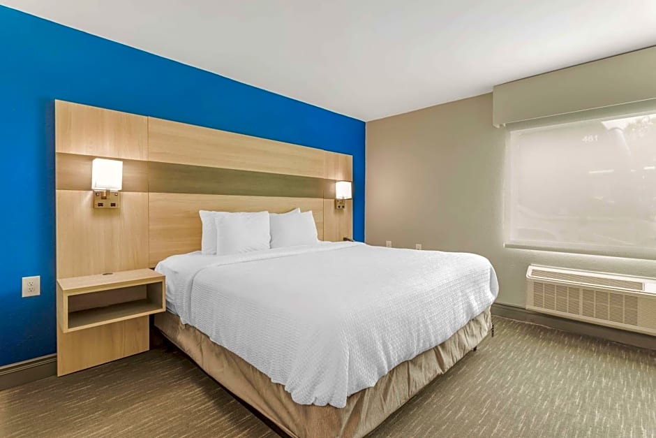 Best Western Plus Magnolia Inn & Suites