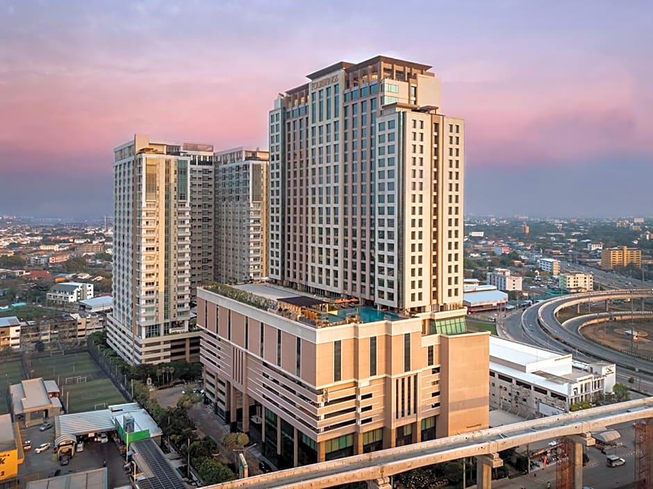 The Grand Fourwings Convention hotel (SHA Plus)