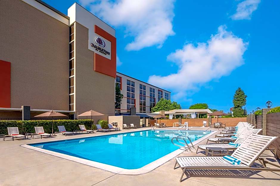DoubleTree by Hilton San Bernardino