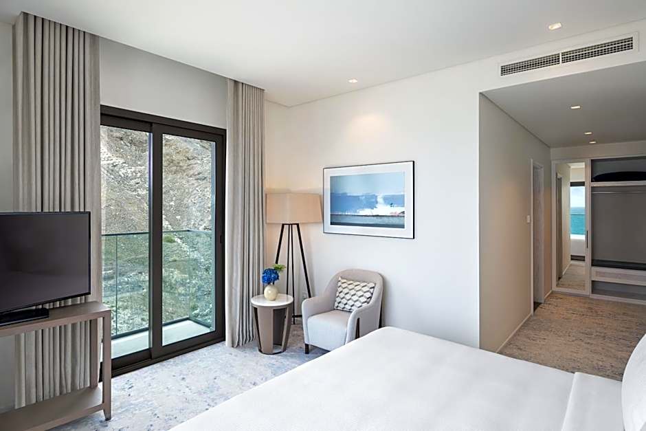 Photo 1 of 5 of Executive Suite, Pool View