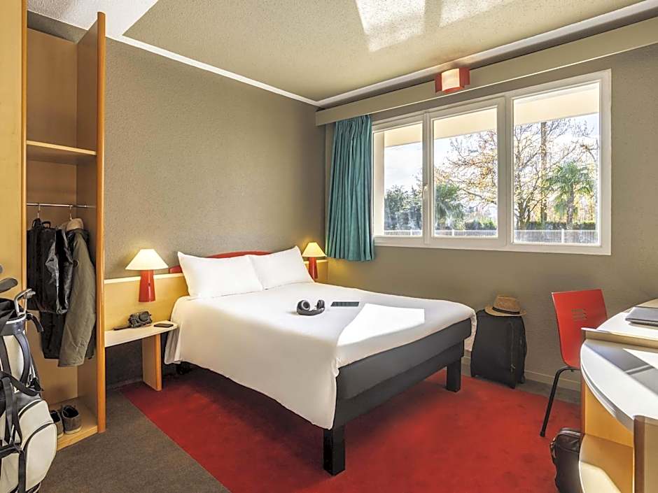 ibis Tarbes Odos