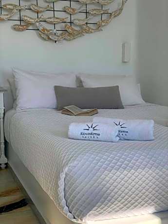 Junior Suite with Hot Tub and Caldera View