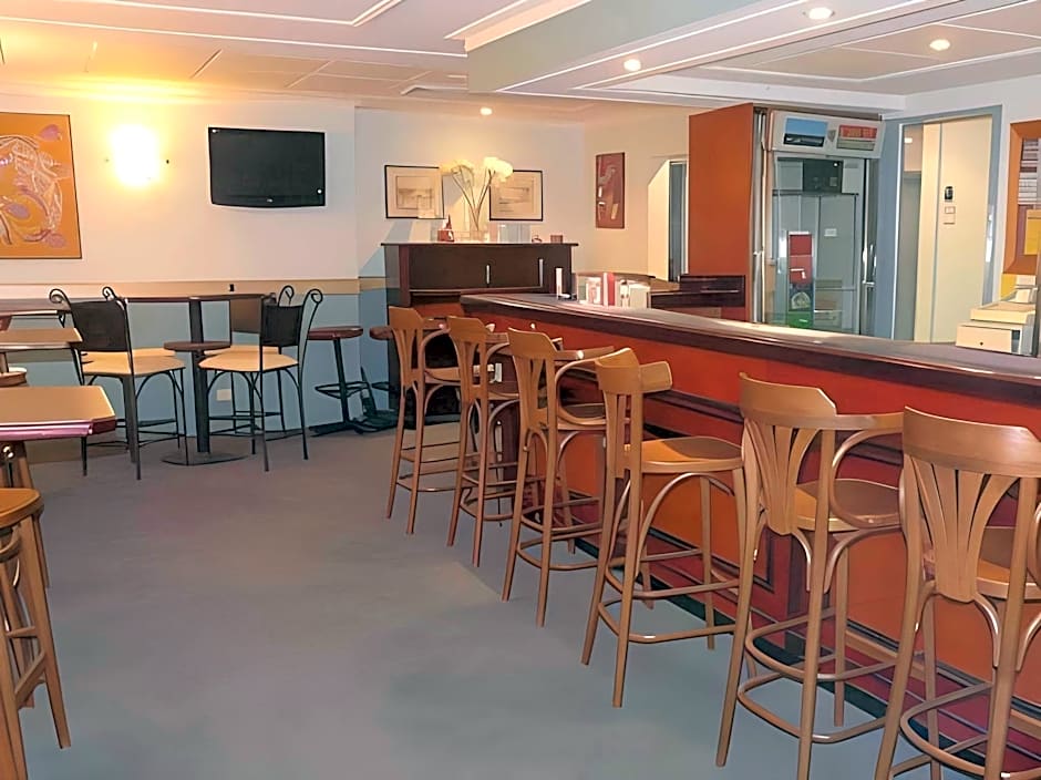 Garden City Motor Inn