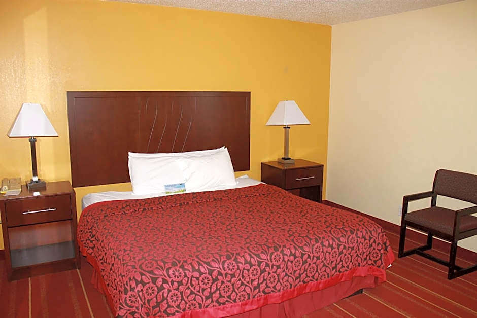 Days Inn by Wyndham Walcott Davenport