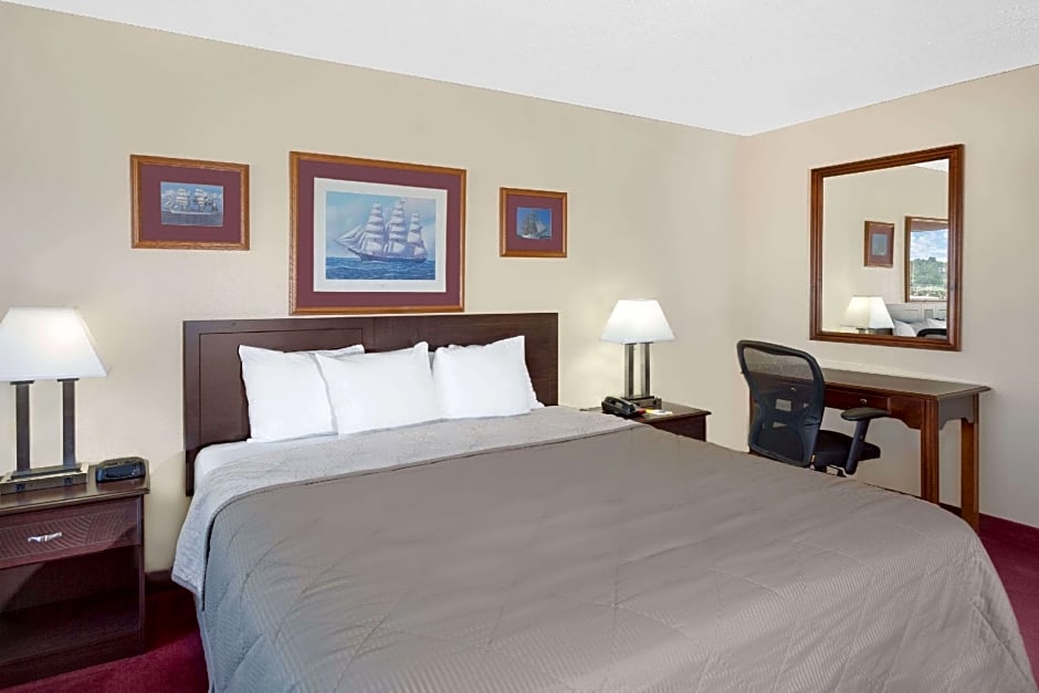Days Inn by Wyndham Jackson