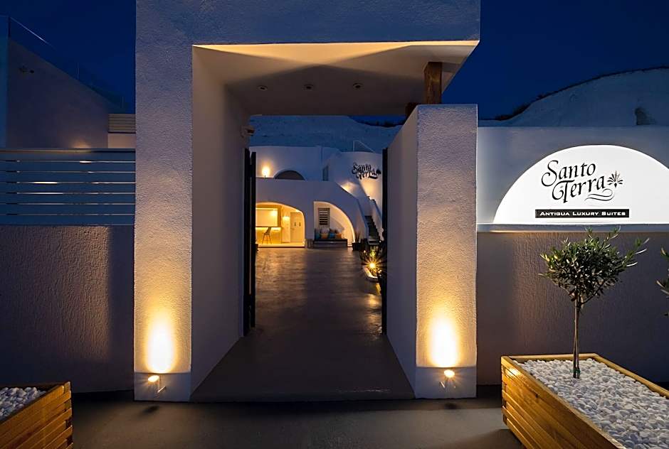 Santoterra Antigua Suites