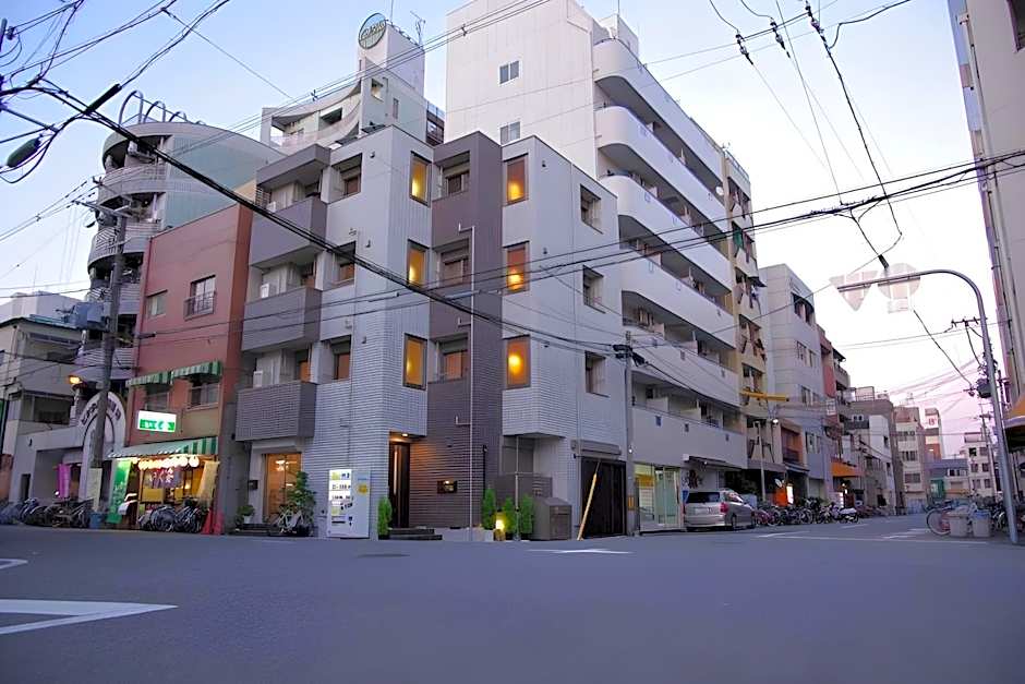 Poly Hostel Osaka