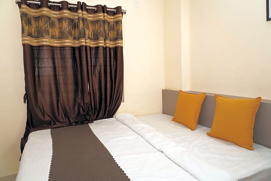 HOTEL ROYAL SUITES AND ROOMS