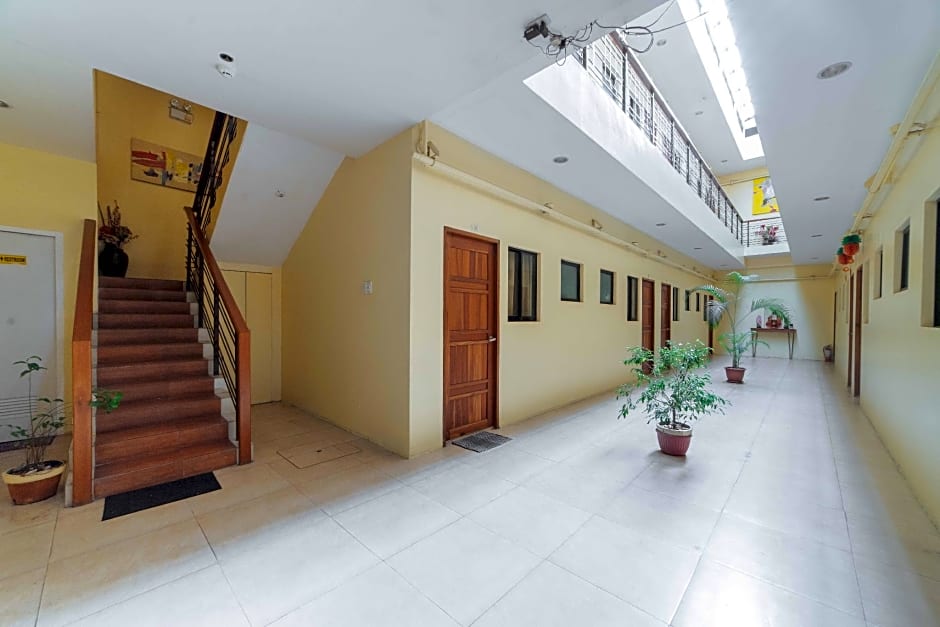 Reddoorz near New Government Center