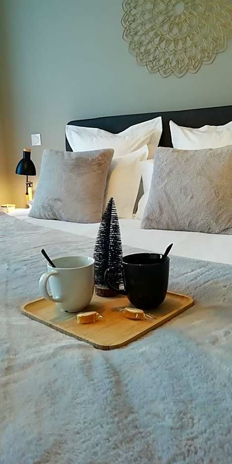 Sweet Home studio Aix en Pce, clim,terrasse,piscine,pkg,resto