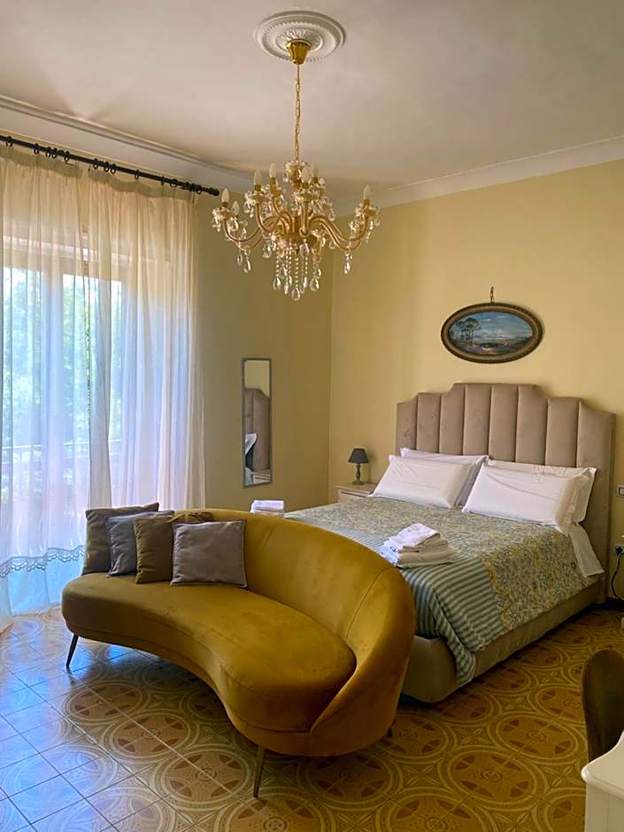 Villa Favorita Suites