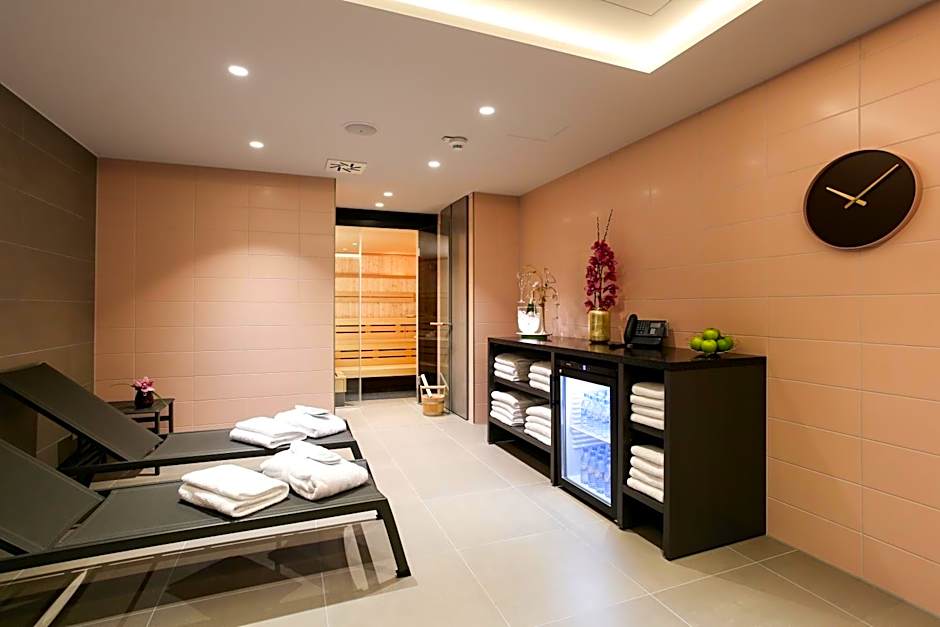 art'otel Berlin Mitte powered by Radisson Hotels