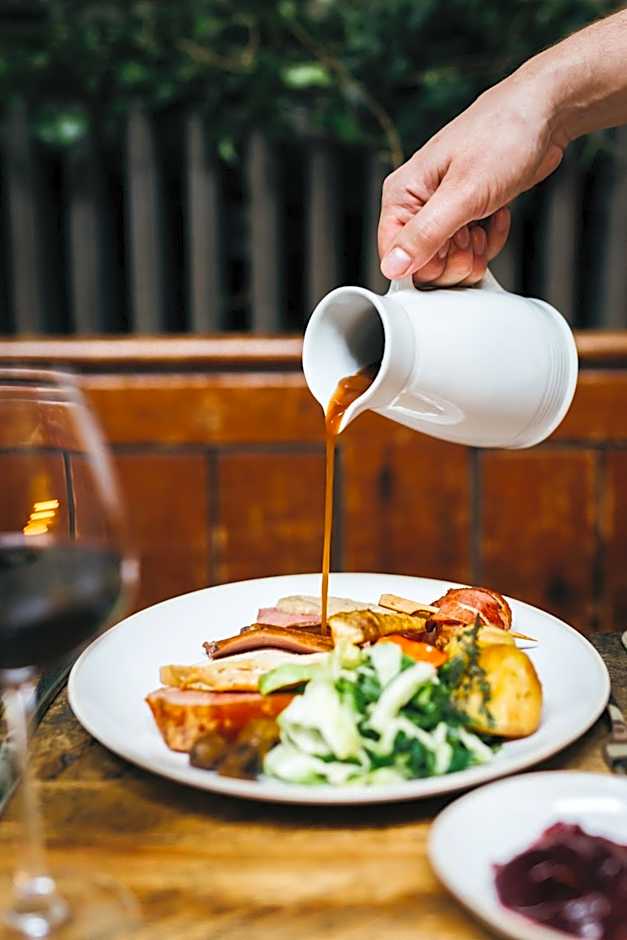 Coach & Horses Hotel