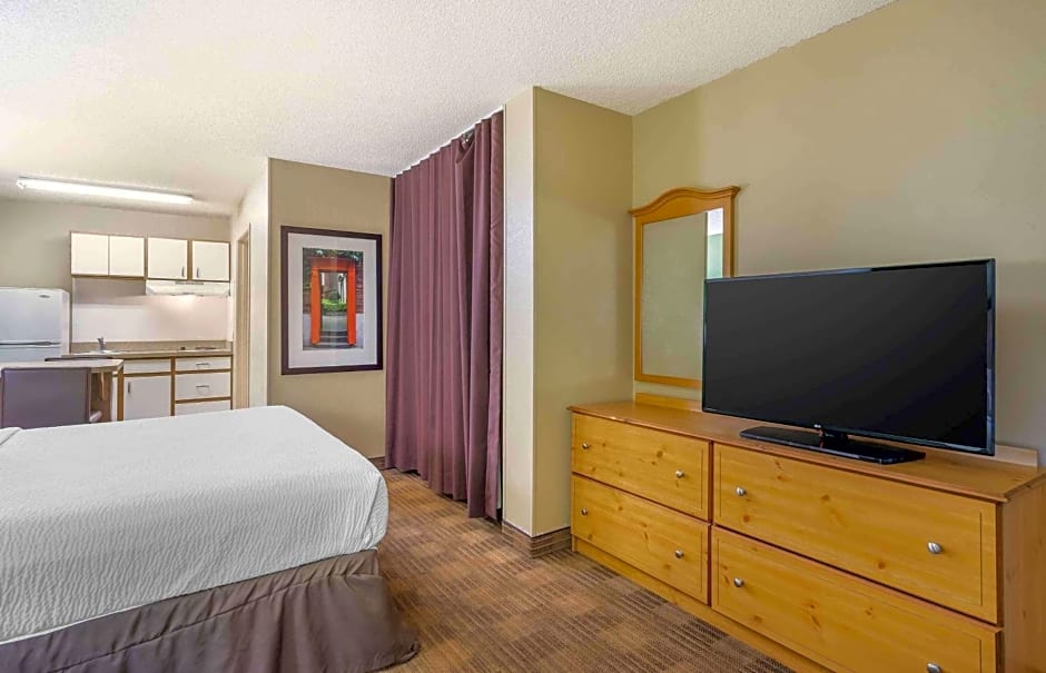 Extended Stay America Select Suites - Tampa - Brandon