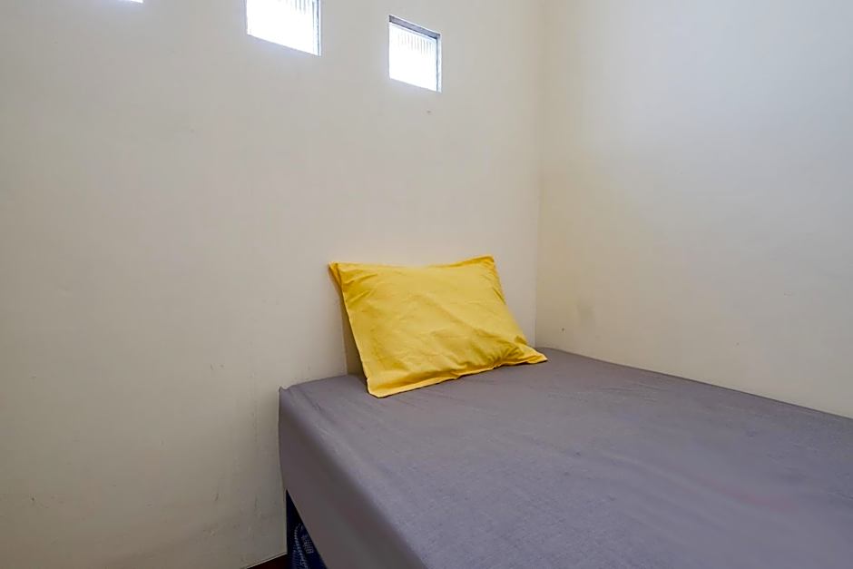 OYO Life 2216 Griya Jakasetia