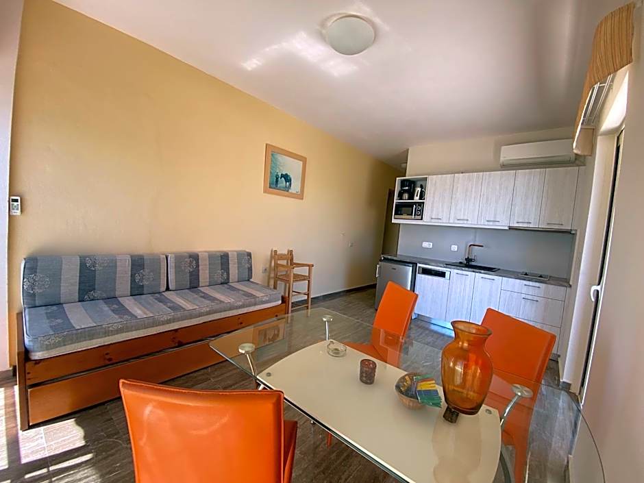 Thalassa House Apartments