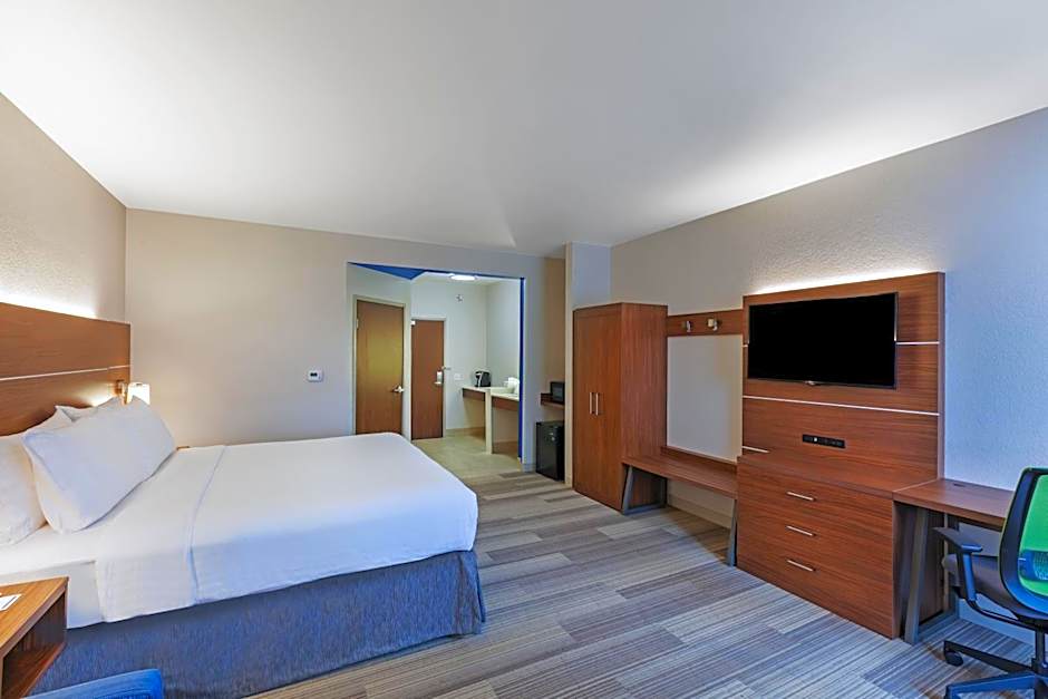 Holiday Inn Express Hotel & Suites Dallas Lewisville By IHG
