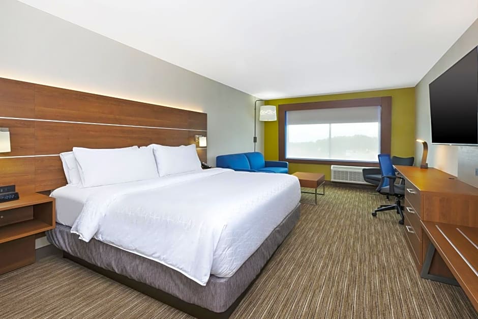Holiday Inn Express & Suites - Painesville - Concord