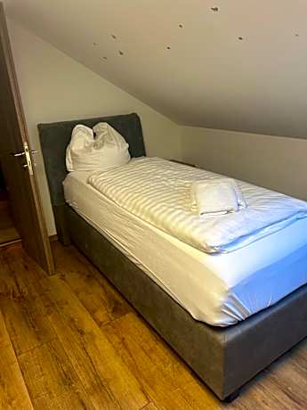 Standard Studio