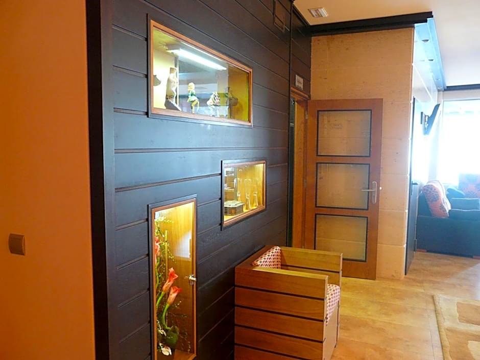 Hotel · Restaurante Asador Tio Manolo