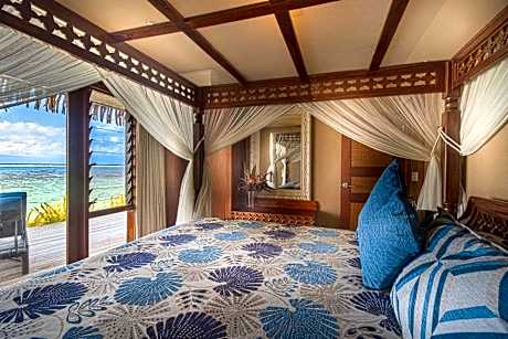 Premier Beachfront villa with Private Pool and Hot Tub