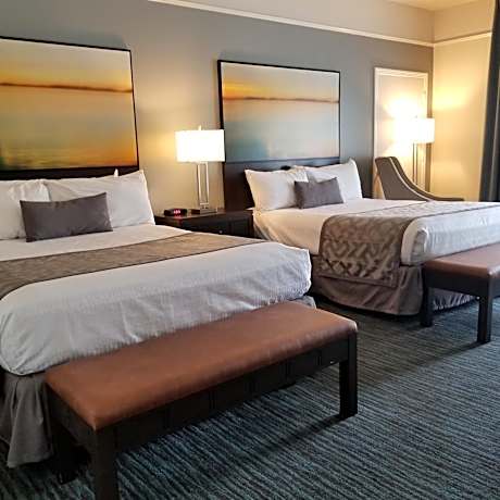 Queen Room with Partial Ocean View