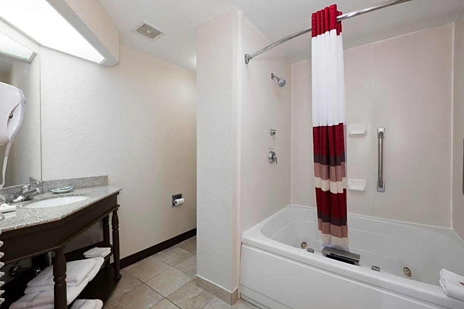 Red Roof Inn Ames