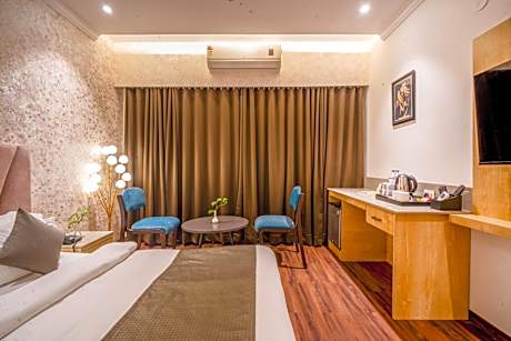 Superior King Room