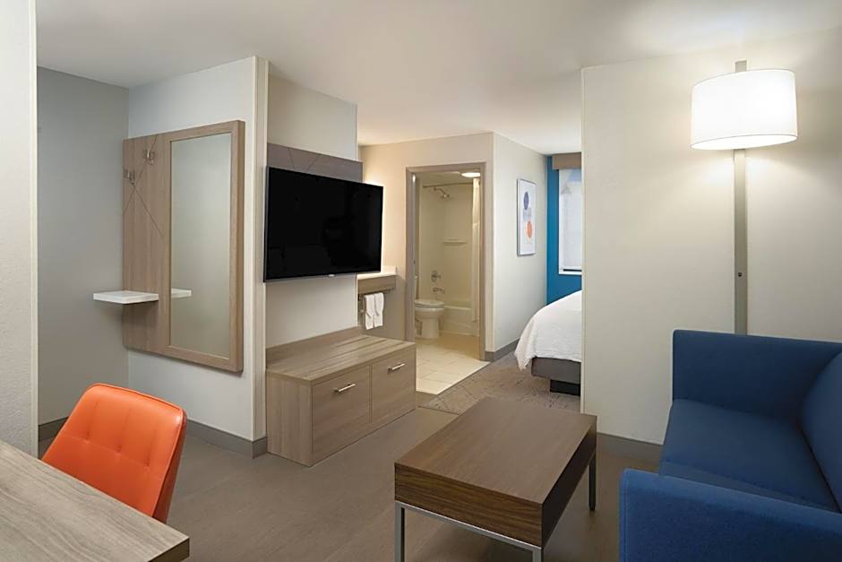 Holiday Inn Express Hotel & Suites Kendall East-Miami By IHG