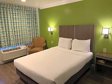 Queen Room - Disability Access