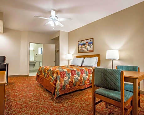 1 Queen Bed, Nonsmoking