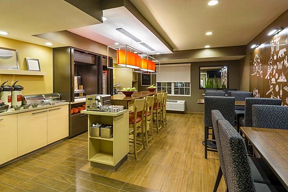 MainStay Suites