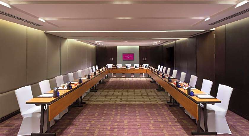 Crowne Plaza Kochi By IHG