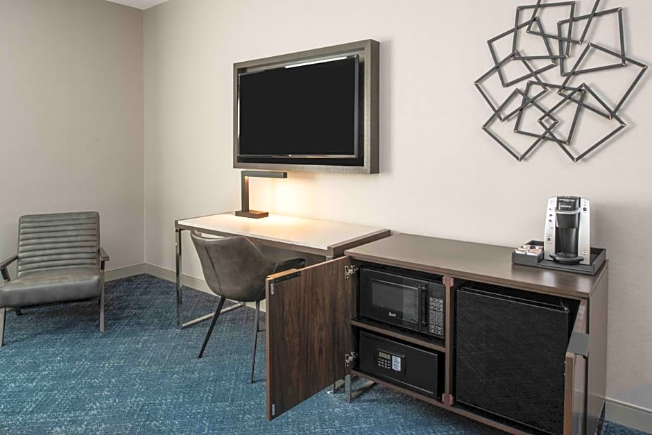 Holiday Inn Express Boston - Quincy By IHG
