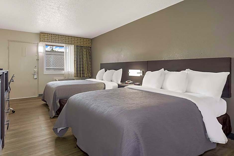 Quality Inn Charleston - West Ashley