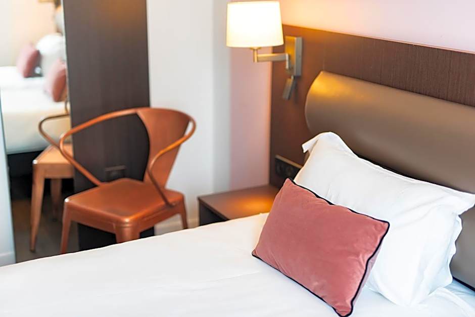 Kyriad Crepy En Valois